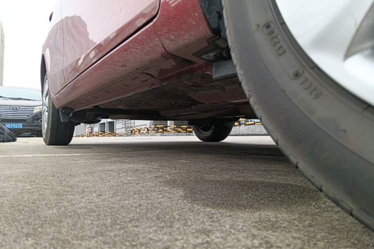 Used Toyota YARiS L Zhi Xuan 2020 1.5L CVT Leading Edition Right Side Sill