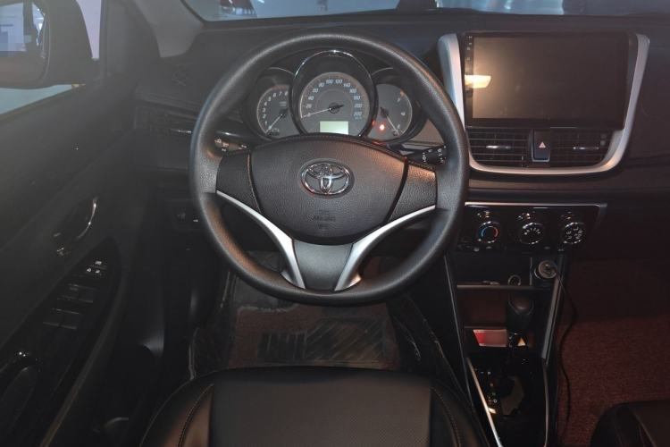 Used Toyota YARiS L Zhi Xuan 2020 X-Trail X 1.5L CVT Luxury Edition Steering Wheel