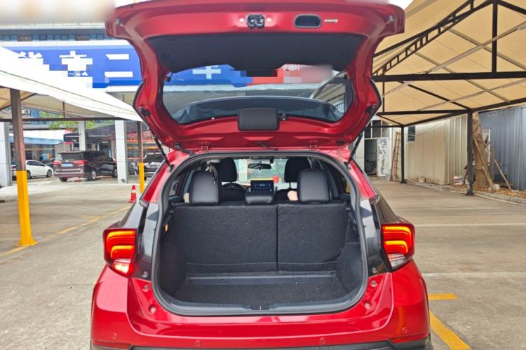 Used Toyota YARiS L Zhi Xuan 2020 X-Trail X 1.5L CVT Luxury Edition Trunk