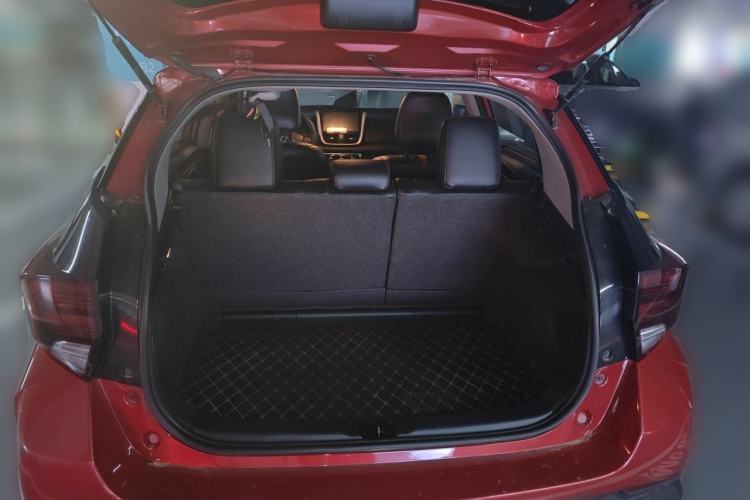 Used Toyota YARiS L Zhi Xuan 2020 X-Trail X 1.5L CVT Luxury Edition Trunk