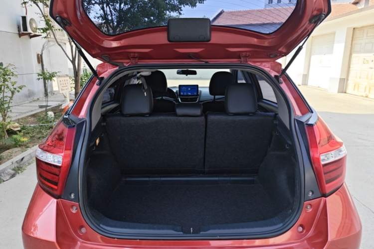 Used Toyota YARiS L Zhi Xuan 2020 1.5L CVT Leading Edition Trunk