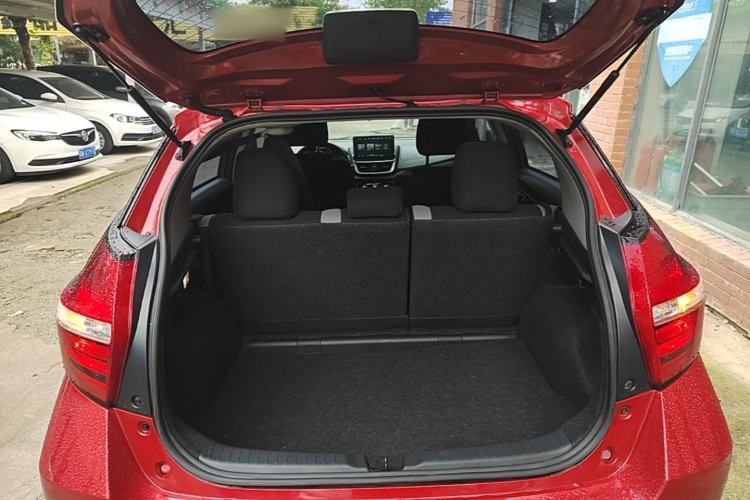 Used Toyota YARiS L Zhi Xuan 2020 1.5L CVT Leading Edition Trunk