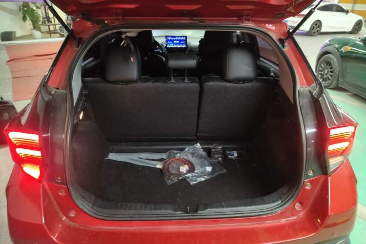 Used Toyota YARiS L Zhi Xuan 2020 X-Trail X 1.5L CVT Leading Edition Trunk