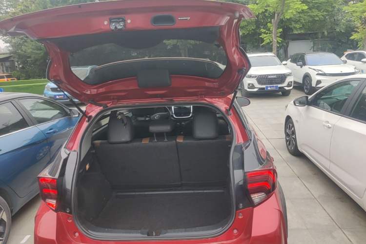 Used Toyota YARiS L Zhi Xuan 2020 X-Trail X 1.5L CVT Leading Edition Trunk