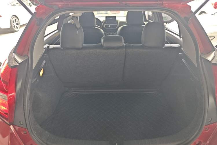 Used Toyota YARiS L Zhi Xuan 2020 1.5L CVT Leading Edition Trunk