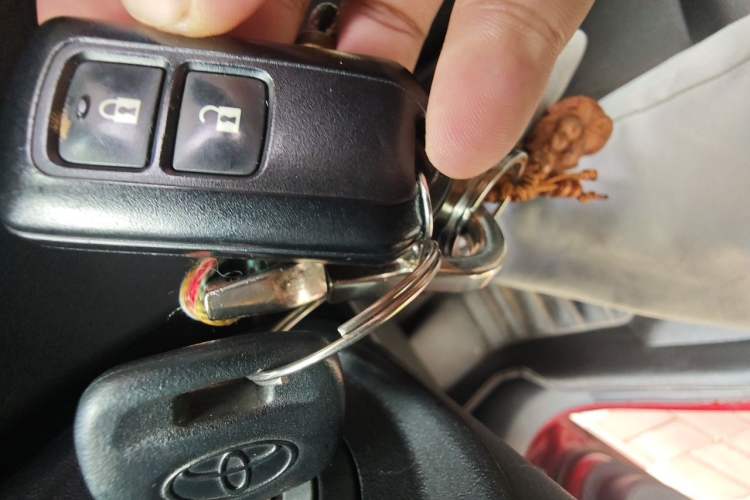Used Toyota YARiS L Zhi Xuan 2020 1.5L CVT Leading Edition Vehicle Key