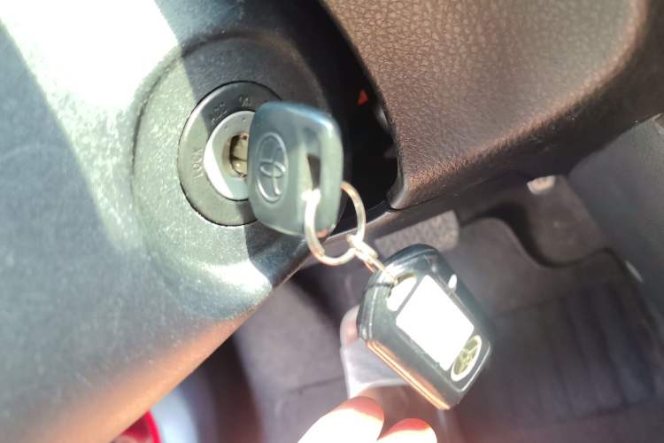 Used Toyota YARiS L Zhi Xuan 2020 1.5L CVT Leading Edition Vehicle Key