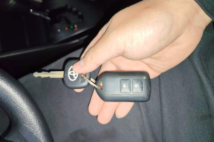 Used Toyota YARiS L Zhi Xuan 2020 1.5L CVT Leading Edition Vehicle Key
