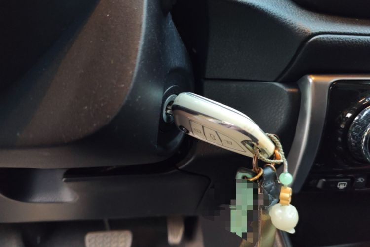 Used Toyota YARiS L Zhi Xuan 2020 1.5L CVT Luxury Edition Vehicle Key