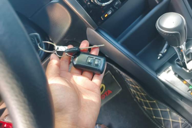 Used Toyota YARiS L Zhi Xuan 2020 1.5L CVT Leading Edition Vehicle Key