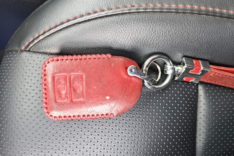 Used Toyota YARiS L Zhi Xuan 2020 X-Trail X 1.5L CVT Prestige Edition Vehicle Key