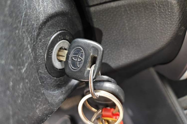 Used Toyota YARiS L Zhi Xuan 2020 1.5L CVT Leading Edition Vehicle Key