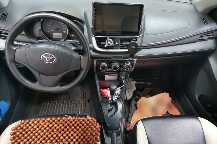 Used Toyota YARiS L Zhi Xuan 2020 X-Trail X 1.5L CVT Leading Edition Center Console