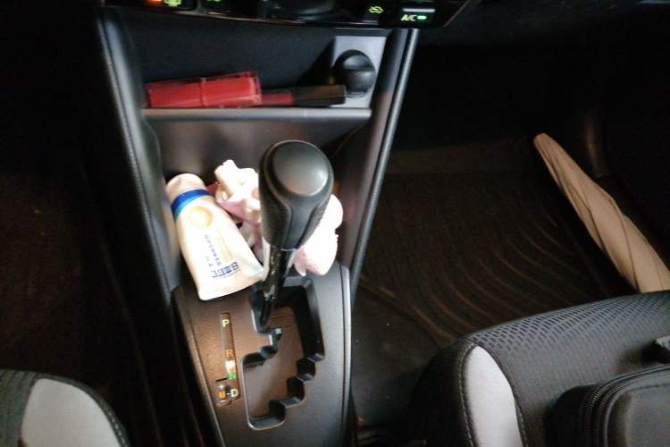 Used Toyota YARiS L Zhi Xuan 2020 X-Trail X 1.5L CVT Leading Edition Gear Lever
