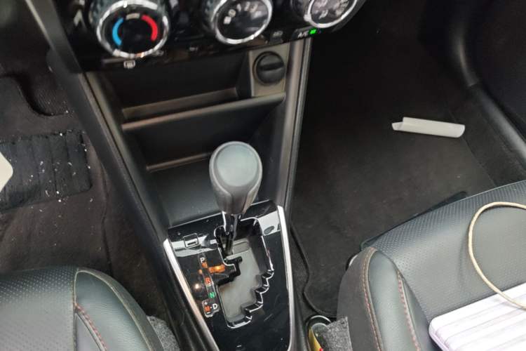 Used Toyota YARiS L Zhi Xuan 2020 X-Trail X 1.5L CVT Luxury Edition Gear Lever