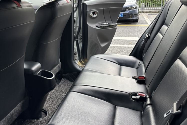 Used Toyota YARiS L Zhi Xuan 2020 X-Trail X 1.5L CVT Luxury Edition Interior 2