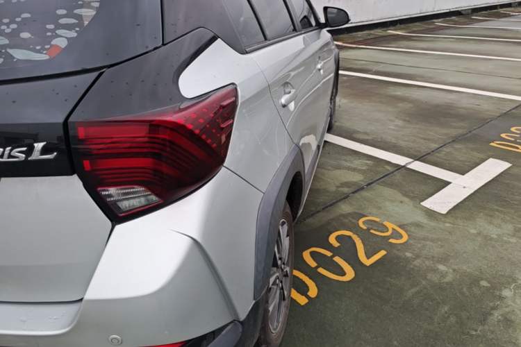 Used Toyota YARiS L Zhi Xuan 2020 X-Trail X 1.5L CVT Luxury Edition Right Rear Taillight