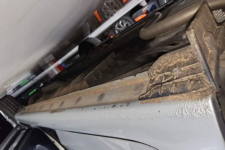 Used Toyota YARiS L Zhi Xuan 2020 1.5L CVT Leading Edition Right Side Sill