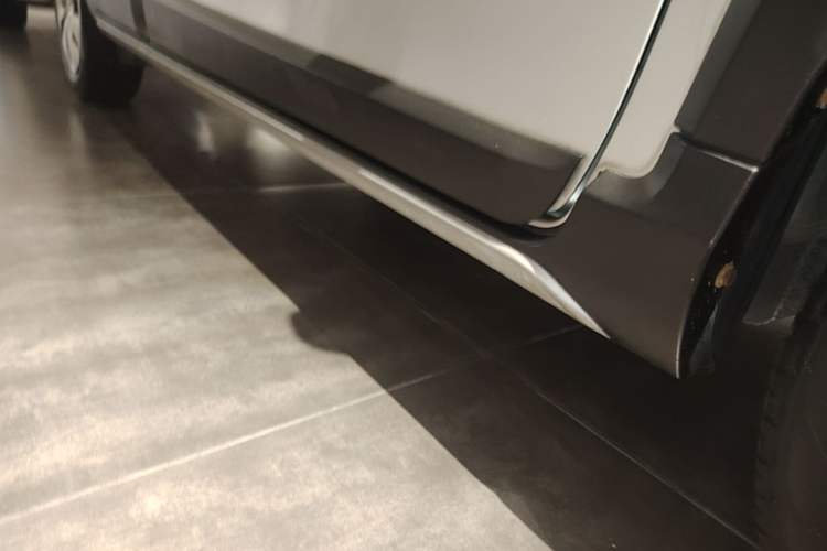 Used Toyota YARiS L Zhi Xuan 2020 X-Trail X 1.5L CVT Leading Edition Right Side Sill