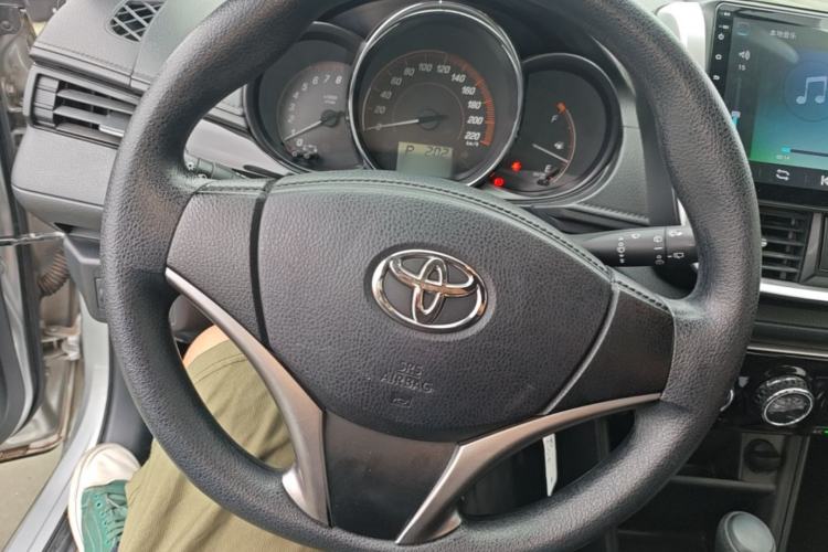 Used Toyota YARiS L Zhi Xuan 2020 X-Trail X 1.5L CVT Luxury Edition Steering Wheel