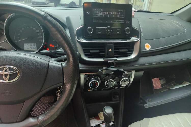 Used Toyota YARiS L Zhi Xuan 2020 1.5L CVT Leading Edition Audio And AC Panel
