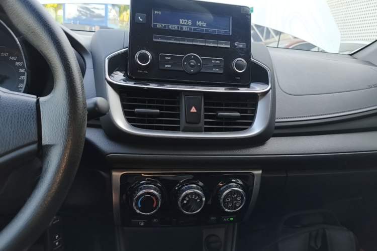 Used Toyota YARiS L Zhi Xuan 2020 1.5L CVT Leading Edition Audio And AC Panel