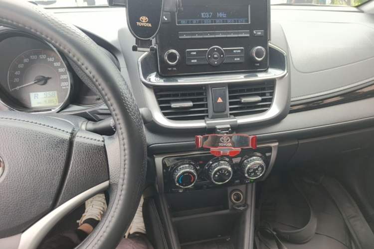 Used Toyota YARiS L Zhi Xuan 2020 X-Trail X 1.5L CVT Luxury Edition Audio And AC Panel