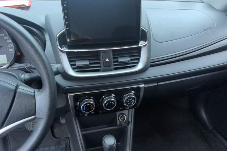 Used Toyota YARiS L Zhi Xuan 2020 X-Trail X 1.5L CVT Luxury Edition Audio And AC Panel