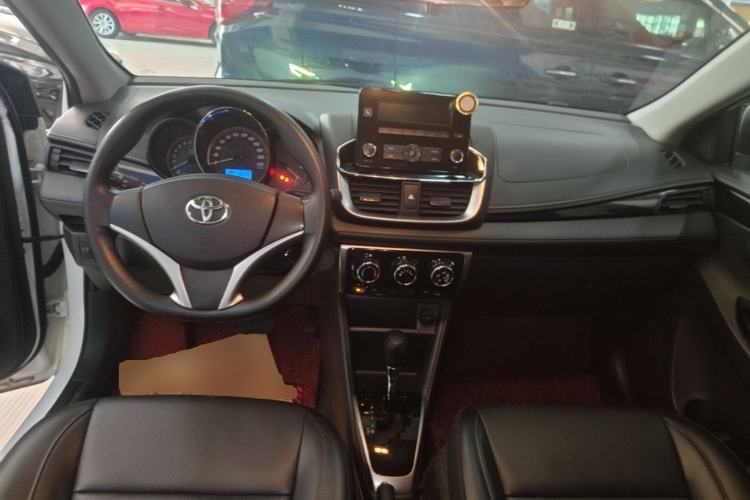 Used Toyota YARiS L Zhi Xuan 2020 X-Trail X 1.5L CVT Luxury Edition Center Console
