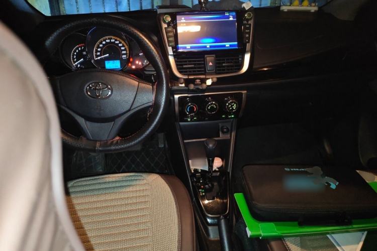Used Toyota YARiS L Zhi Xuan 2020 X-Trail X 1.5L CVT Leading Edition Center Console