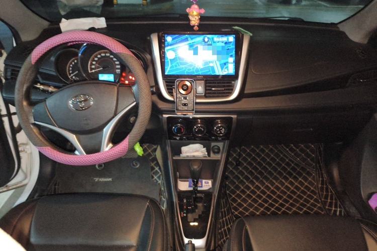 Used Toyota YARiS L Zhi Xuan 2020 X-Trail X 1.5L CVT Luxury Edition Center Console