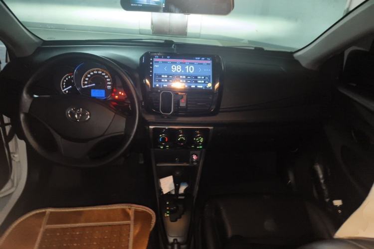 Used Toyota YARiS L Zhi Xuan 2020 X-Trail X 1.5L CVT Leading Edition Center Console