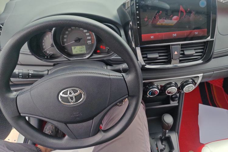 Used Toyota YARiS L Zhi Xuan 2020 1.5L CVT Leading Edition Center Console