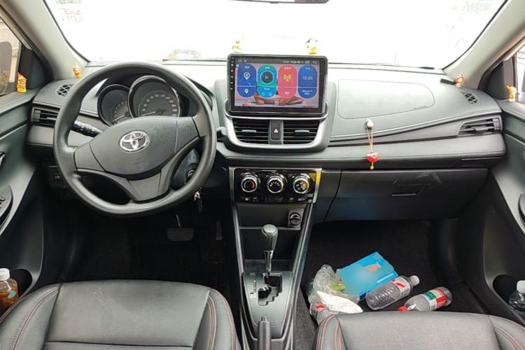 Used Toyota YARiS L Zhi Xuan 2020 1.5L CVT Leading Edition Center Console