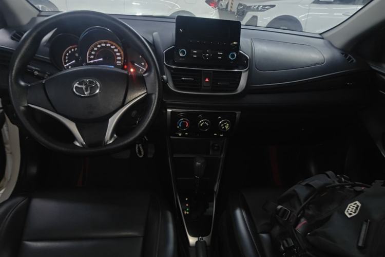 Used Toyota YARiS L Zhi Xuan 2020 X-Trail X 1.5L CVT Luxury Edition Center Console
