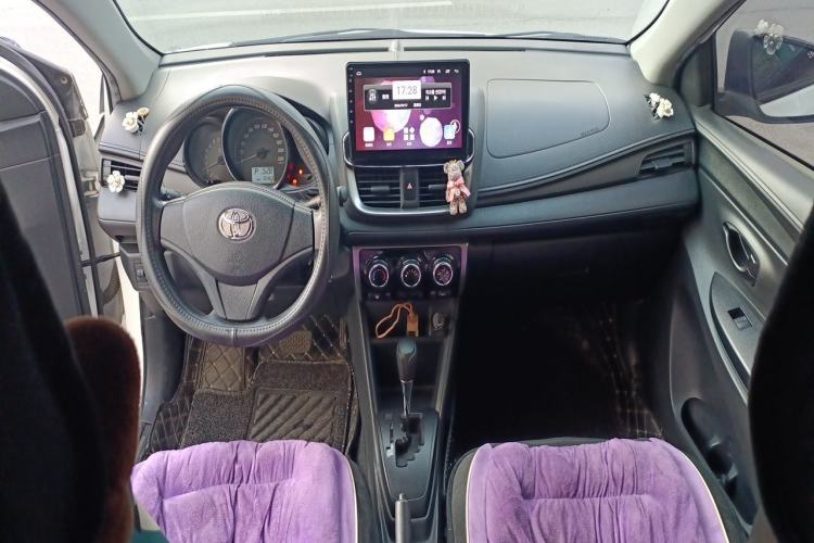 Used Toyota YARiS L Zhi Xuan 2020 X-Trail X 1.5L CVT Leading Edition Center Console