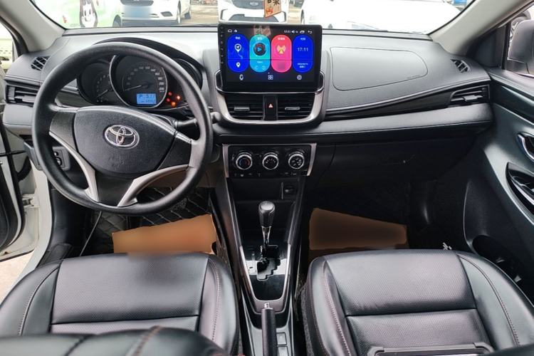 Used Toyota YARiS L Zhi Xuan 2020 X-Trail X 1.5L CVT Luxury Edition Center Console