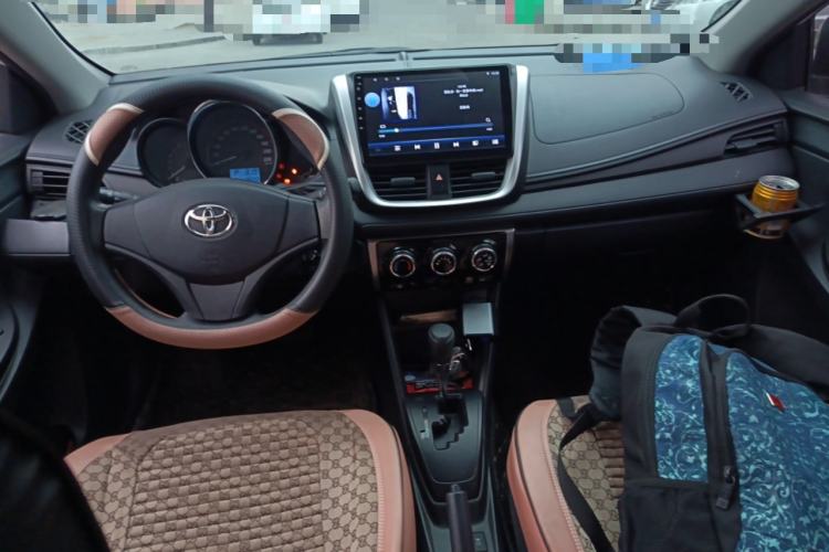 Used Toyota YARiS L Zhi Xuan 2020 X-Trail X 1.5L CVT Leading Edition Center Console