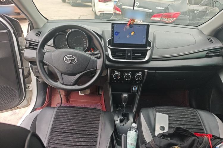 Used Toyota YARiS L Zhi Xuan 2020 1.5L CVT Leading Edition Center Console