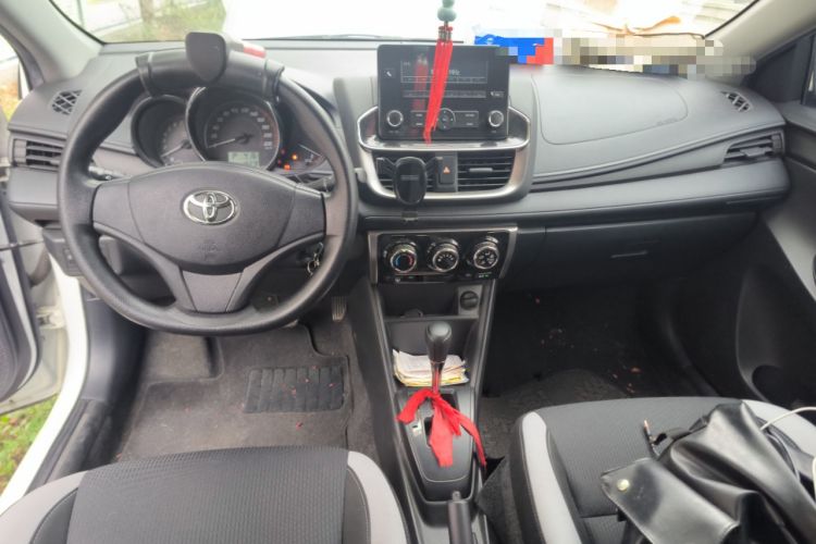 Used Toyota YARiS L Zhi Xuan 2020 X-Trail X 1.5L CVT Leading Edition Center Console