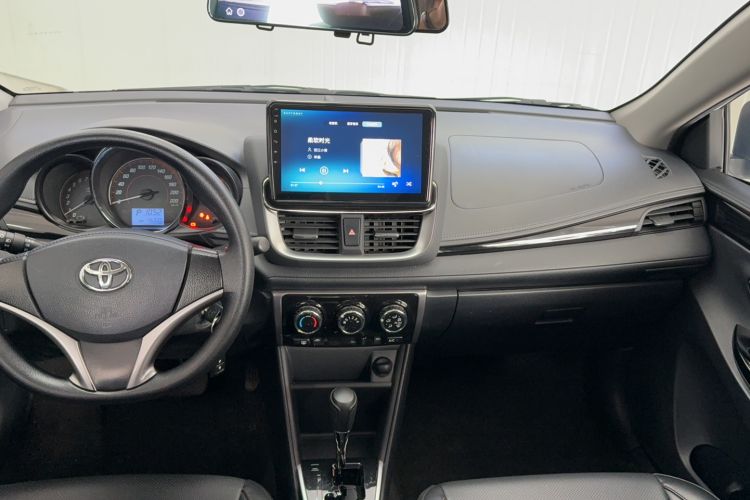 Used Toyota YARiS L Zhi Xuan 2020 X-Trail X 1.5L CVT Luxury Edition Center Console