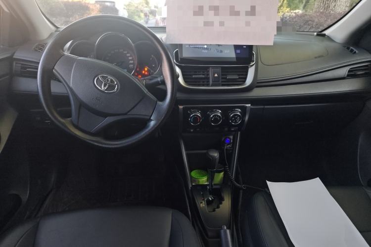 Used Toyota YARiS L Zhi Xuan 2020 1.5L CVT Leading Edition Center Console