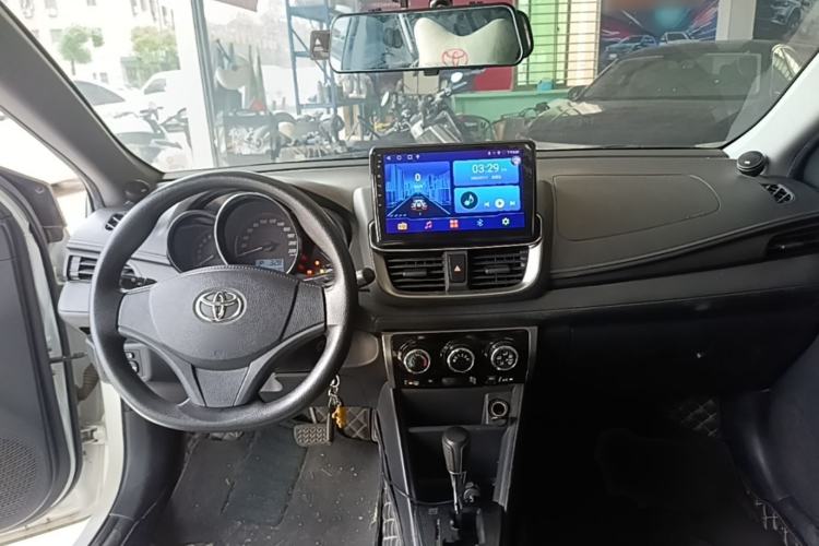 Used Toyota YARiS L Zhi Xuan 2020 X-Trail X 1.5L CVT Leading Edition Center Console