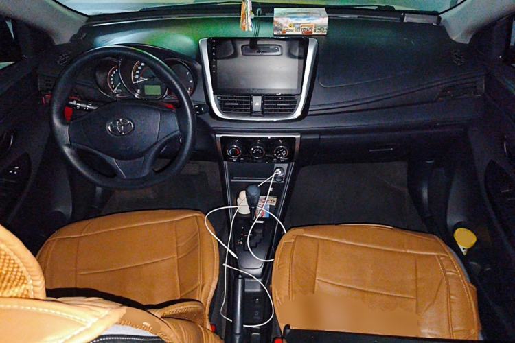 Used Toyota YARiS L Zhi Xuan 2020 X-Trail X 1.5L CVT Leading Edition Center Console