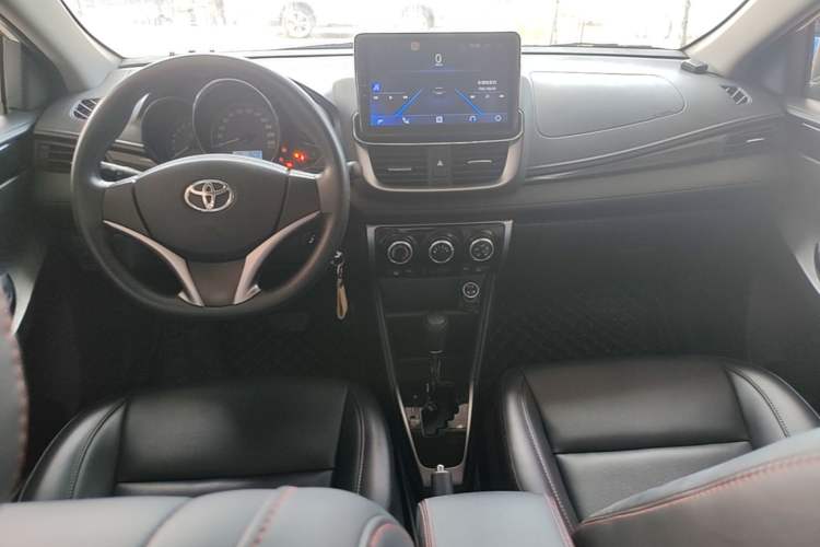Used Toyota YARiS L Zhi Xuan 2020 X-Trail X 1.5L CVT Luxury Edition Center Console