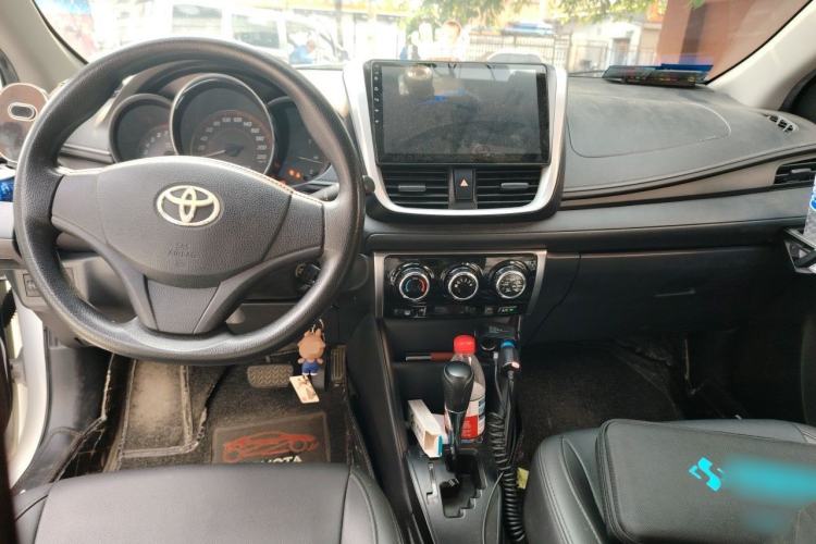 Used Toyota YARiS L Zhi Xuan 2020 X-Trail X 1.5L CVT Leading Edition Center Console