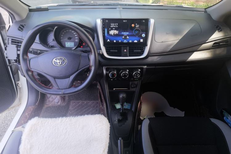 Used Toyota YARiS L Zhi Xuan 2020 1.5L CVT Leading Edition Center Console