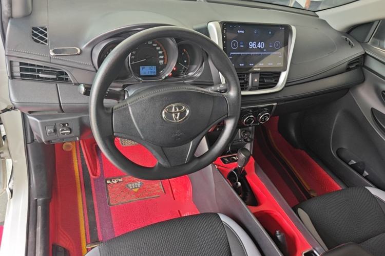 Used Toyota YARiS L Zhi Xuan 2020 1.5L CVT Leading Edition Center Console