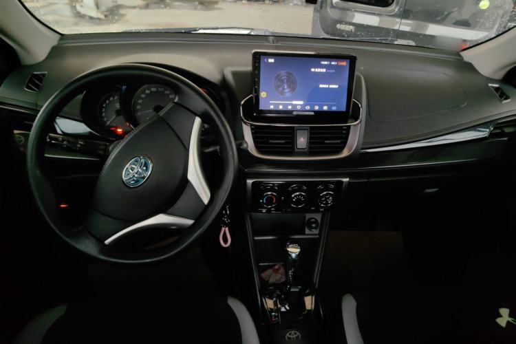 Used Toyota YARiS L Zhi Xuan 2020 X-Trail X 1.5L CVT Leading Edition Center Console