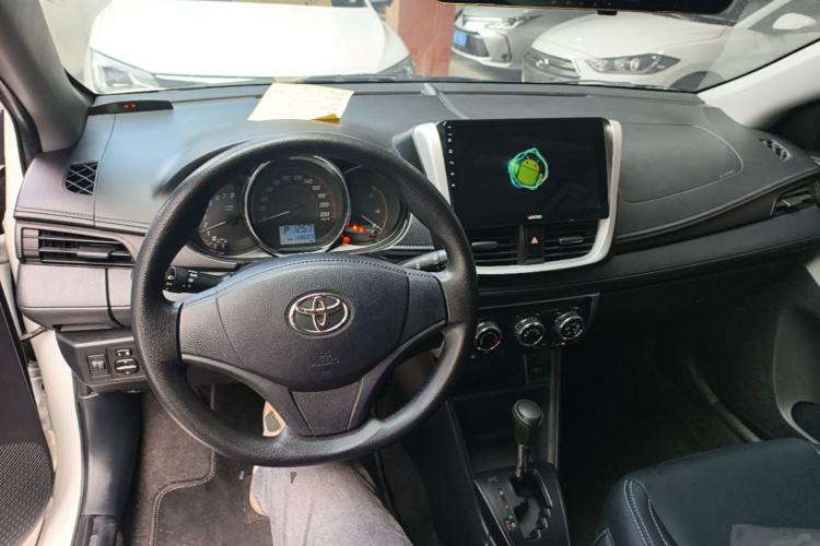 Used Toyota YARiS L Zhi Xuan 2020 X-Trail X 1.5L CVT Leading Edition Center Console